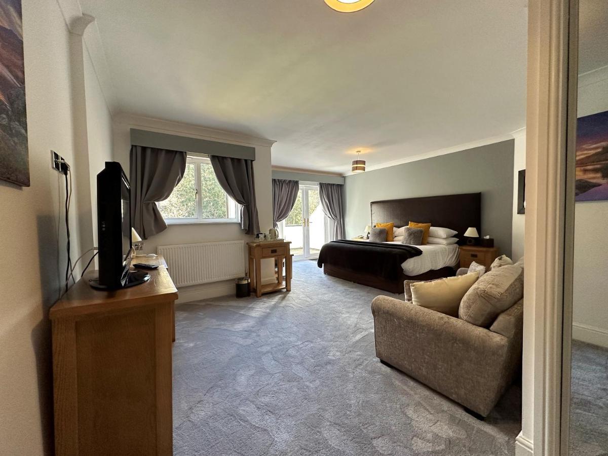 Craig-Y-Dderwen Riverside Hotel เบเทส-อี-คอย ภายนอก รูปภาพ